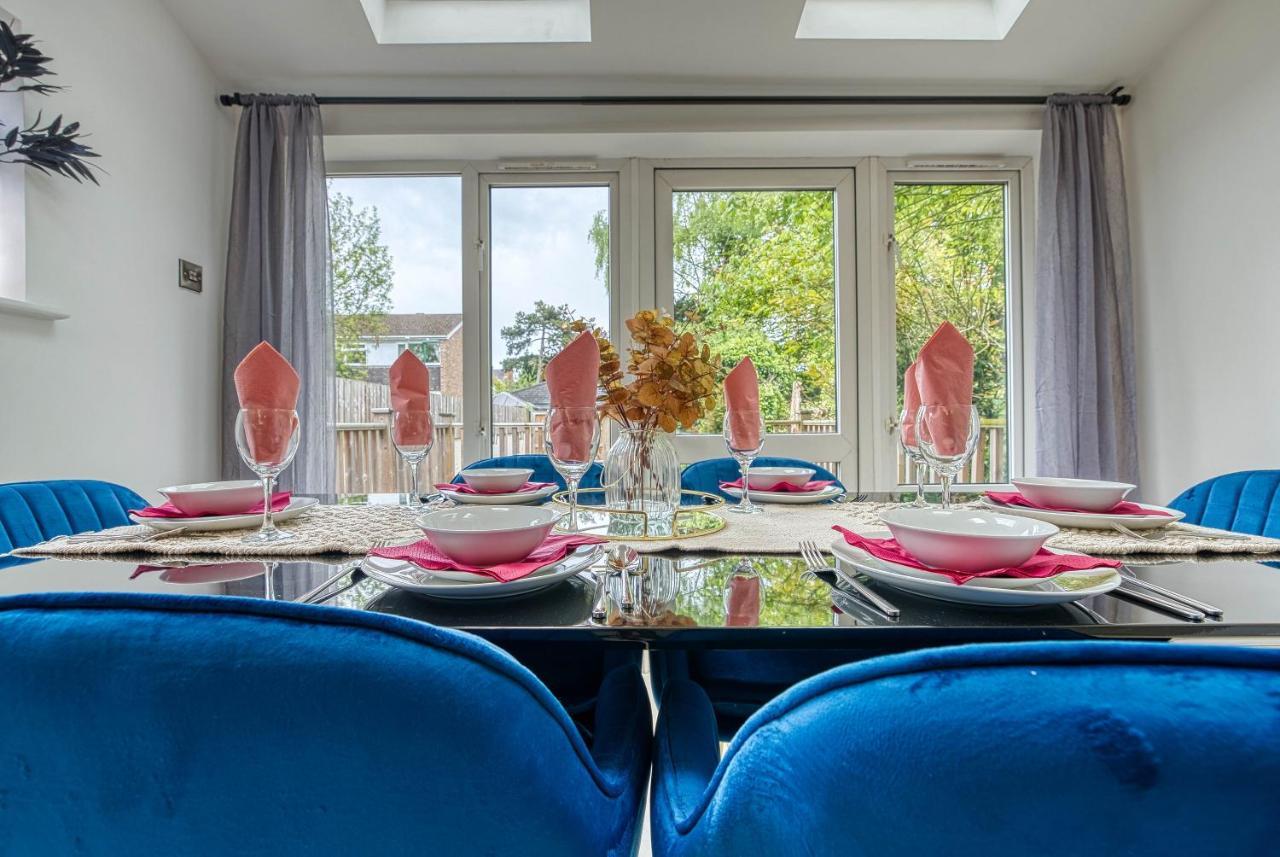 Spacious Nottingham Abode - Sleeps 16 Экстерьер фото